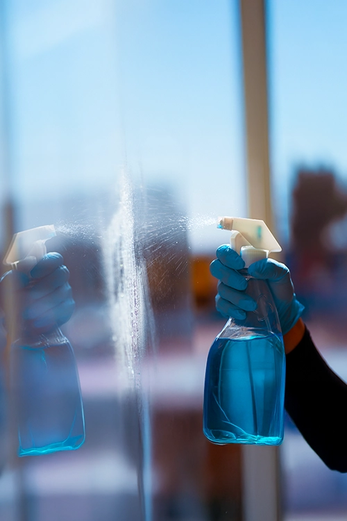 External Glass Cleaning service in Dubai by Delight IFM