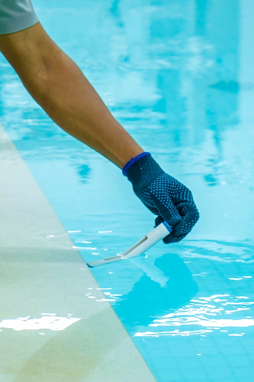 Swimming Pool Maintenance service in Dubai by Delight IFM